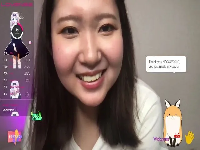 Live sex webcam photo for sua_xoxo #273239957