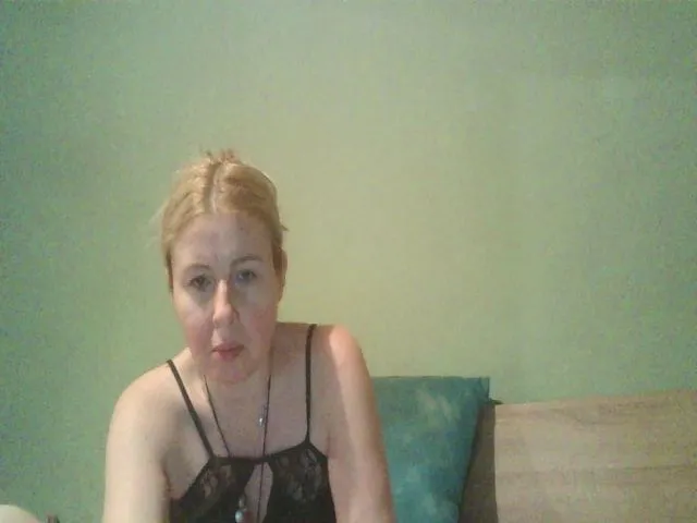 Live sex webcam photo for sunshine077 #272273220