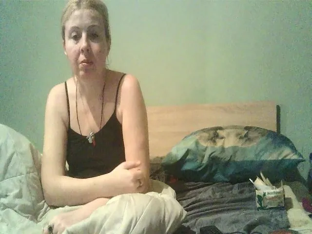 Live sex webcam photo for sunshine077 #272296413