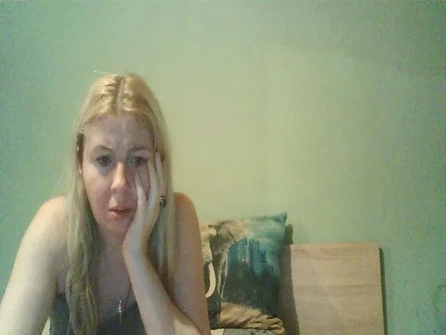 Live sex webcam photo for sunshine077 #272322203