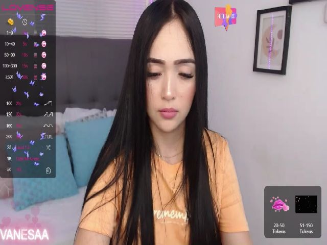 Live sex webcam photo for sweet_vaness2 #272632181