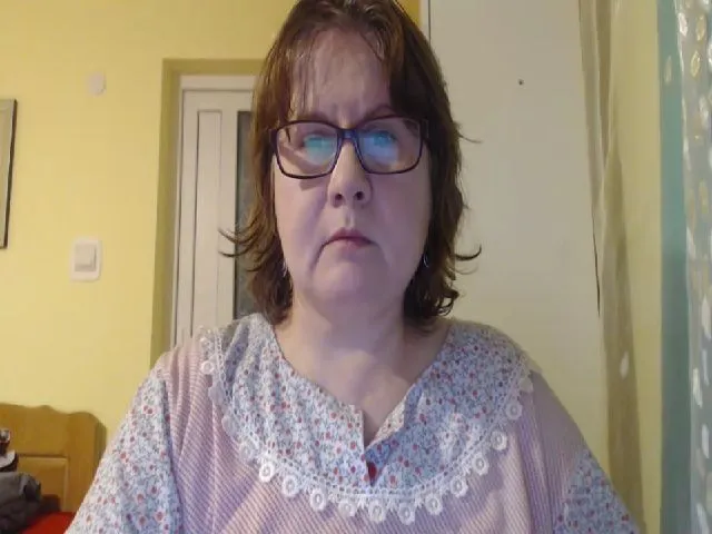 Live sex webcam photo for sweetredroseL #272098470