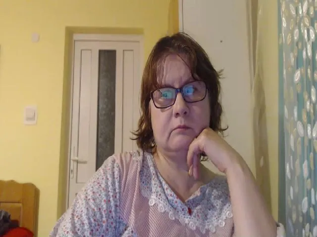 Live sex webcam photo for sweetredroseL #272100313