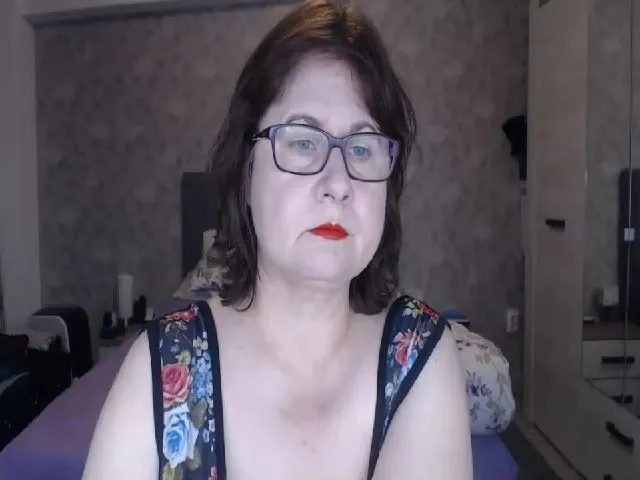 Live sex webcam photo for sweetredroseL #272217535