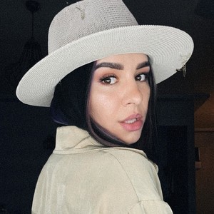 Live sex webcam photo for swtAlterEgo #278232336