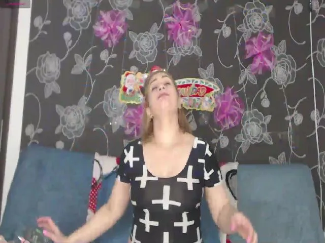 Live sex webcam photo for talisha_brown #271567638