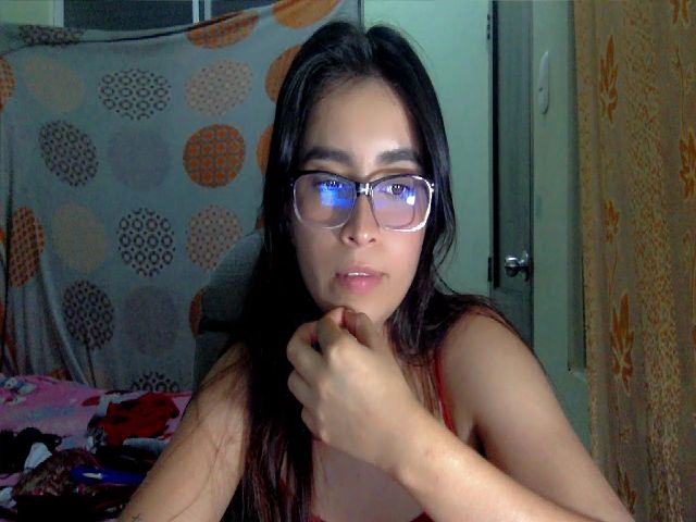 Live sex webcam photo for tinquerbell69 #271846272