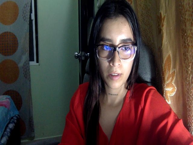 Live sex webcam photo for tinquerbell69 #271856951