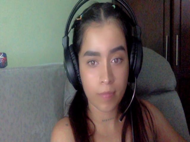 Live sex webcam photo for tinquerbell69 #271892363