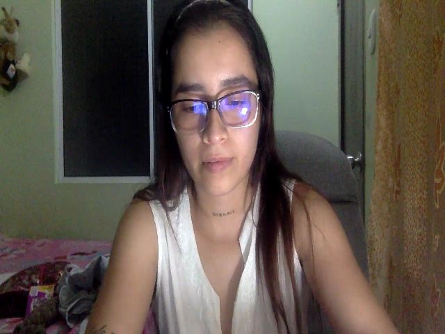 Live sex webcam photo for tinquerbell69 #271914670