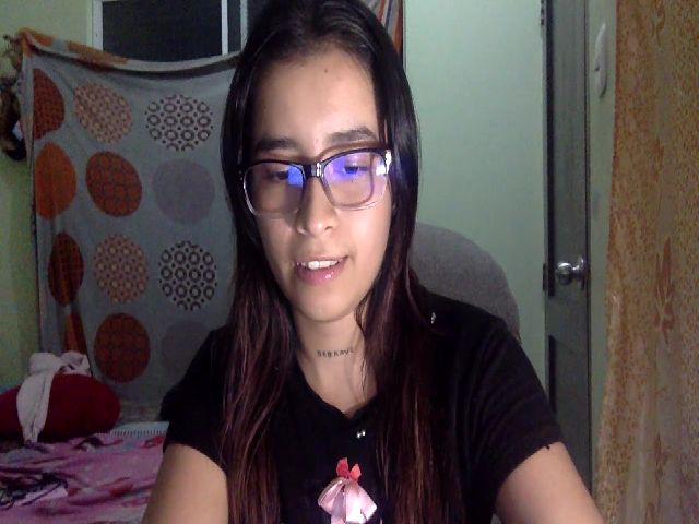 Live sex webcam photo for tinquerbell69 #271925933