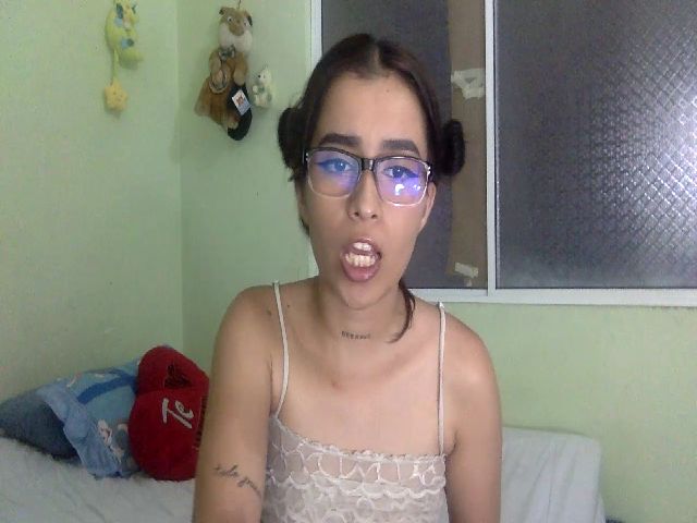 Live sex webcam photo for tinquerbell69 #272544435