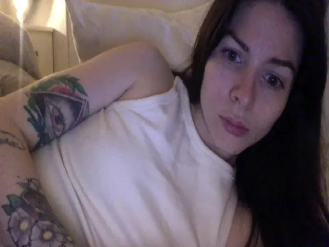 Live sex webcam photo for tonyclifton69 #273456027