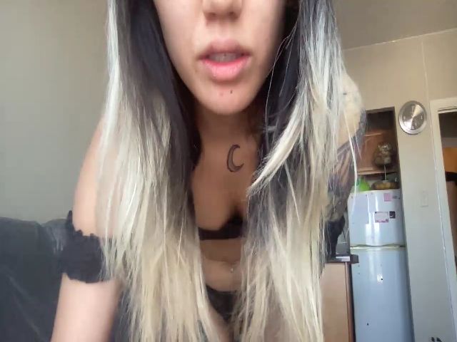 Live sex webcam photo for trap_g0ddess #272737141