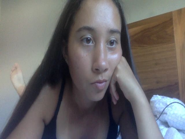 Live sex webcam photo for traphippy #272710627