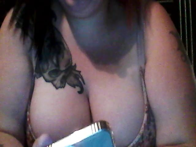 Live sex webcam photo for trixie_lynne #273945461