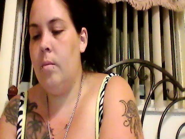 Live sex webcam photo for trixie_lynne #274337272