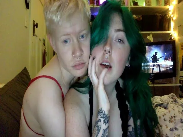Live sex webcam photo for tumblrslut #272172310