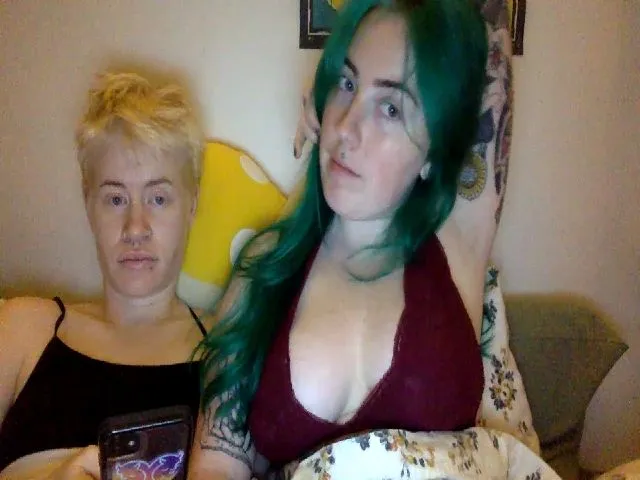 Live sex webcam photo for tumblrslut #272353038