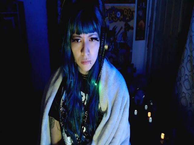 Live sex webcam photo for umaru_michae #271694924