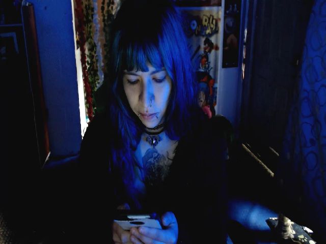 Live sex webcam photo for umaru_michae #271865072