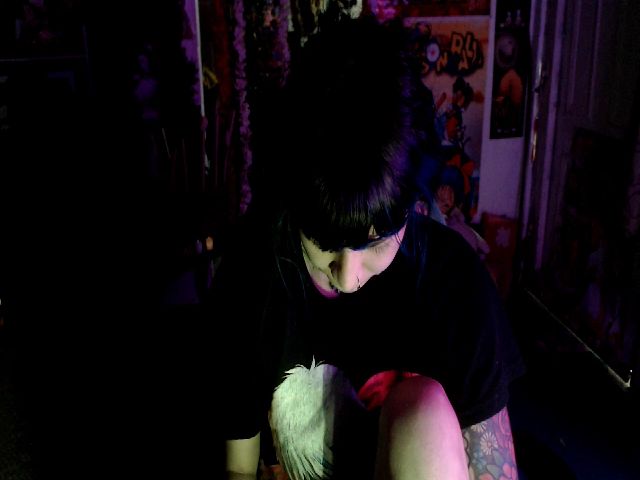 Live sex webcam photo for umaru_michae #272794188