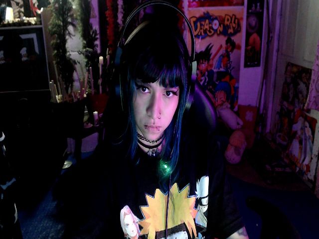 Live sex webcam photo for umaru_michae #272838465