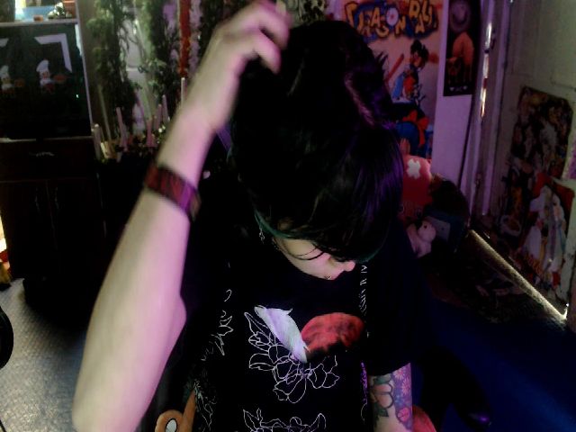 Live sex webcam photo for umaru_michae #273002086