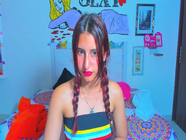 Live sex webcam photo for violeta09 #272816213