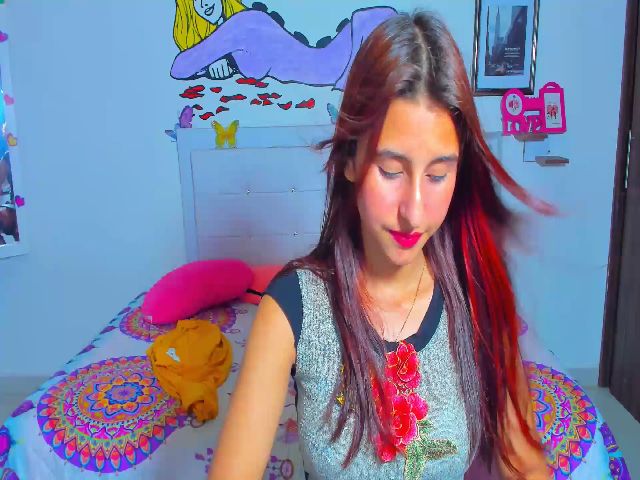 Live sex webcam photo for violeta09 #272825377