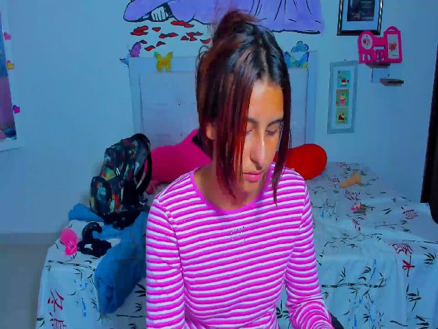 Live sex webcam photo for violeta09 #272949083