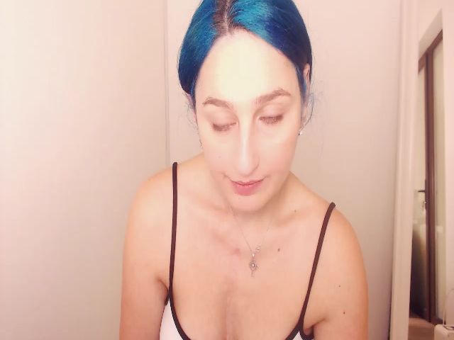 Live sex webcam photo for wetkittycum #271958510