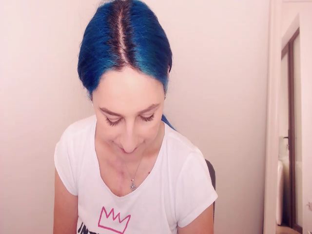 Live sex webcam photo for wetkittycum #272137576