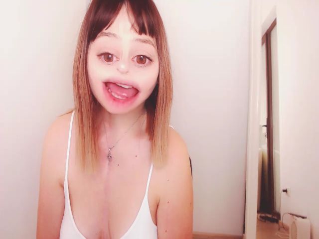 Live sex webcam photo for wetkittycum #272152517