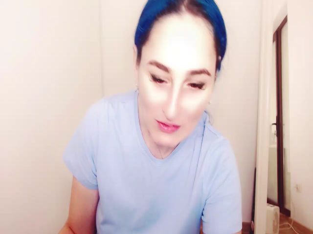 Live sex webcam photo for wetkittycum #272414200