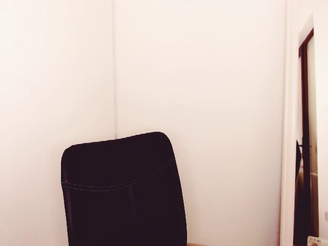 Live sex webcam photo for wetkittycum #272429155