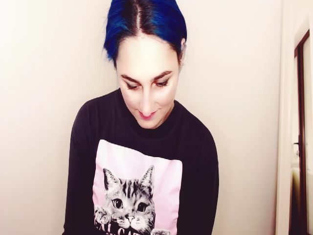 Live sex webcam photo for wetkittycum #272469662