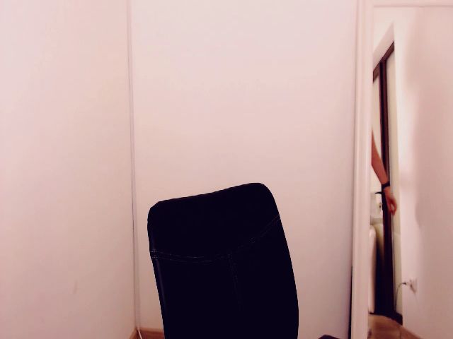 Live sex webcam photo for wetkittycum #272556512