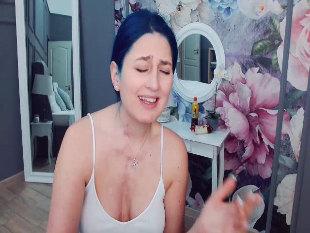 Live sex webcam photo for wetkittycum #272832823