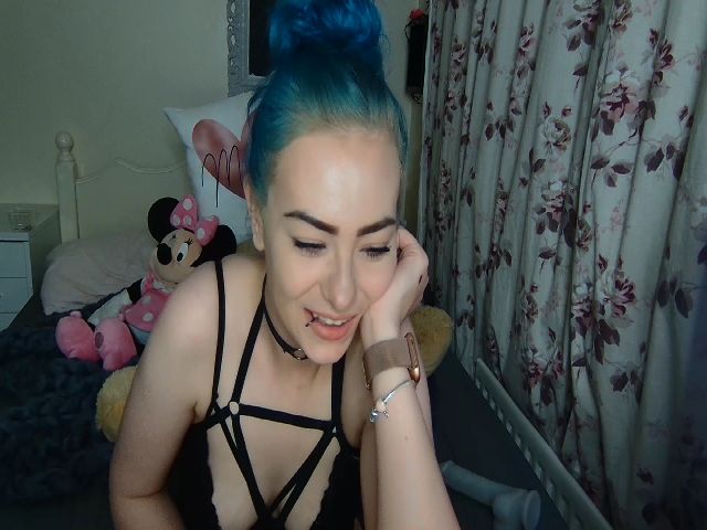 Live sex webcam photo for xBlueMolzx #272770456