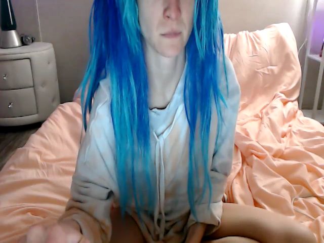 Live sex webcam photo for xKawaiiQueenx #272052528