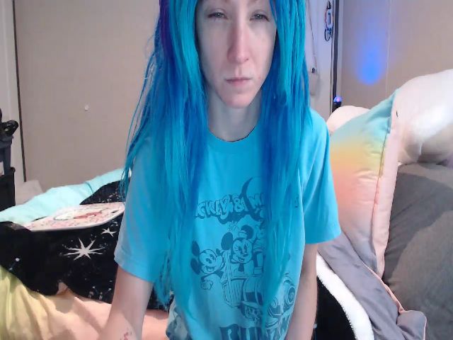 Live sex webcam photo for xKawaiiQueenx #272191763