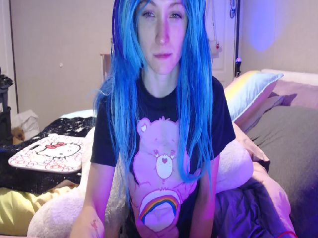 Live sex webcam photo for xKawaiiQueenx #272214689