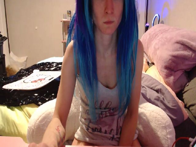 Live sex webcam photo for xKawaiiQueenx #272250997