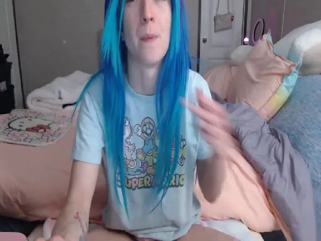 Live sex webcam photo for xKawaiiQueenx #272461222