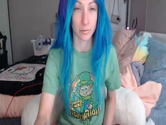 Live sex webcam photo for xKawaiiQueenx #272660158