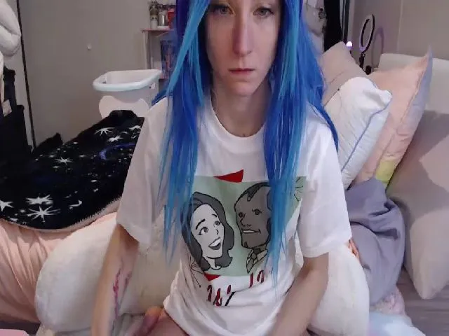 Live sex webcam photo for xKawaiiQueenx #272731328