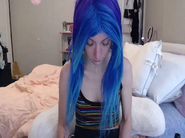 Live sex webcam photo for xKawaiiQueenx #273124317