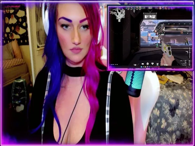 Live sex webcam photo for xLucyFord #272627369