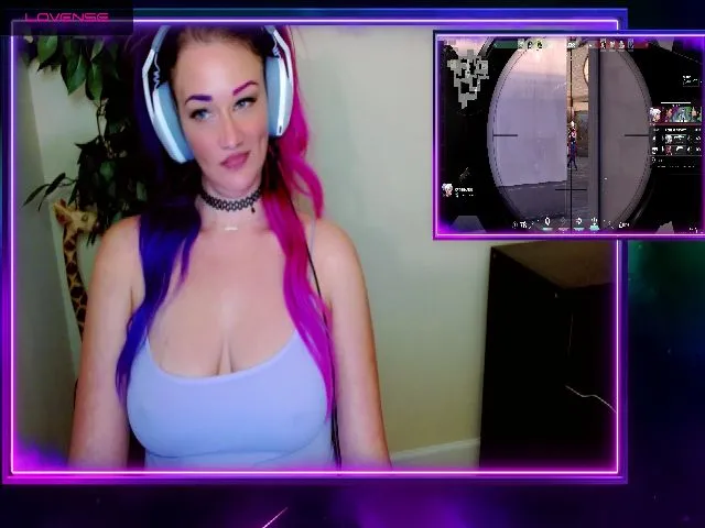 Live sex webcam photo for xLucyFord #273230377